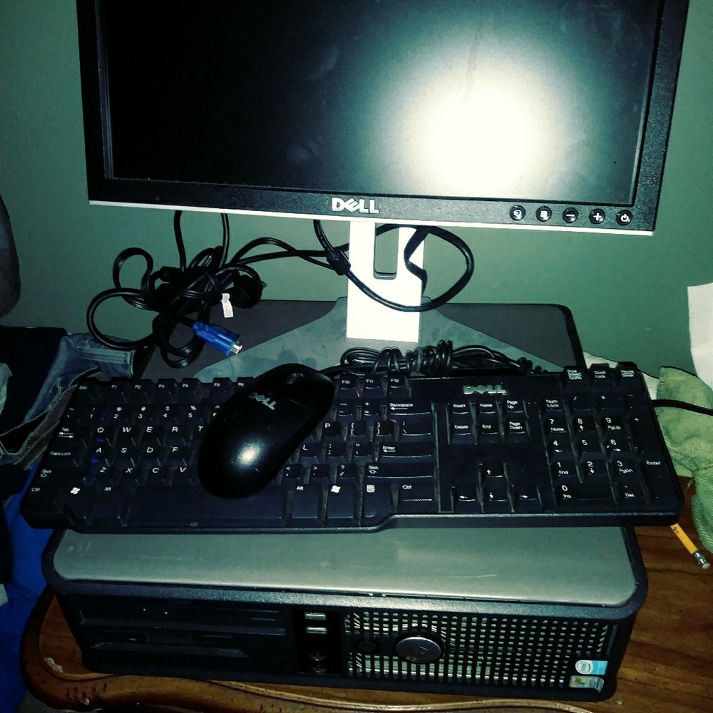 Dell computer - Picture 2 of 2